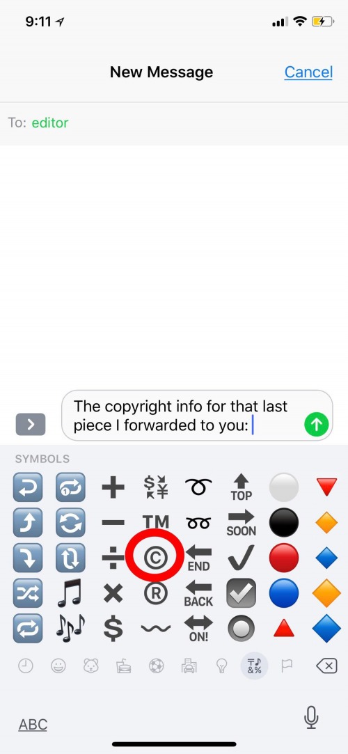 teclado del iphone del logotipo de los derechos de autor